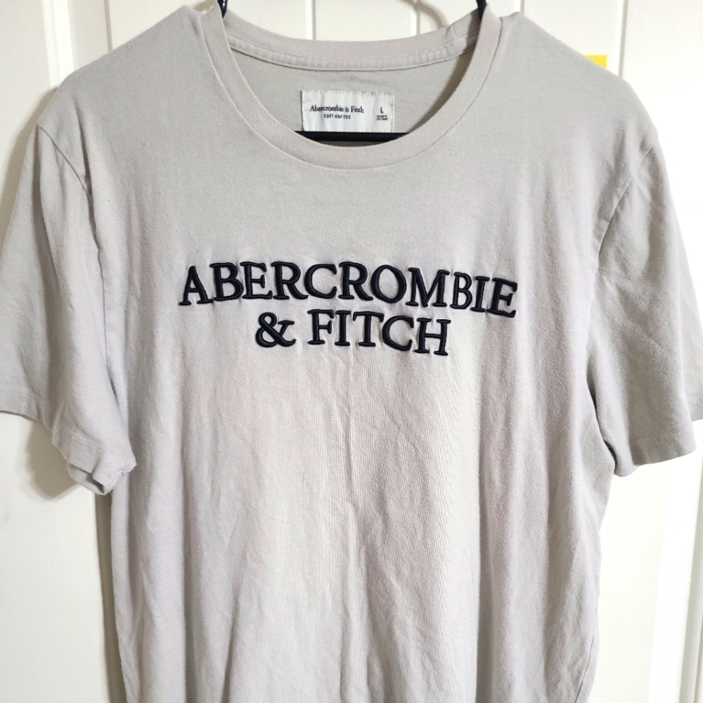 Abercrombie & Fitch: Men's Size L Logo Tee